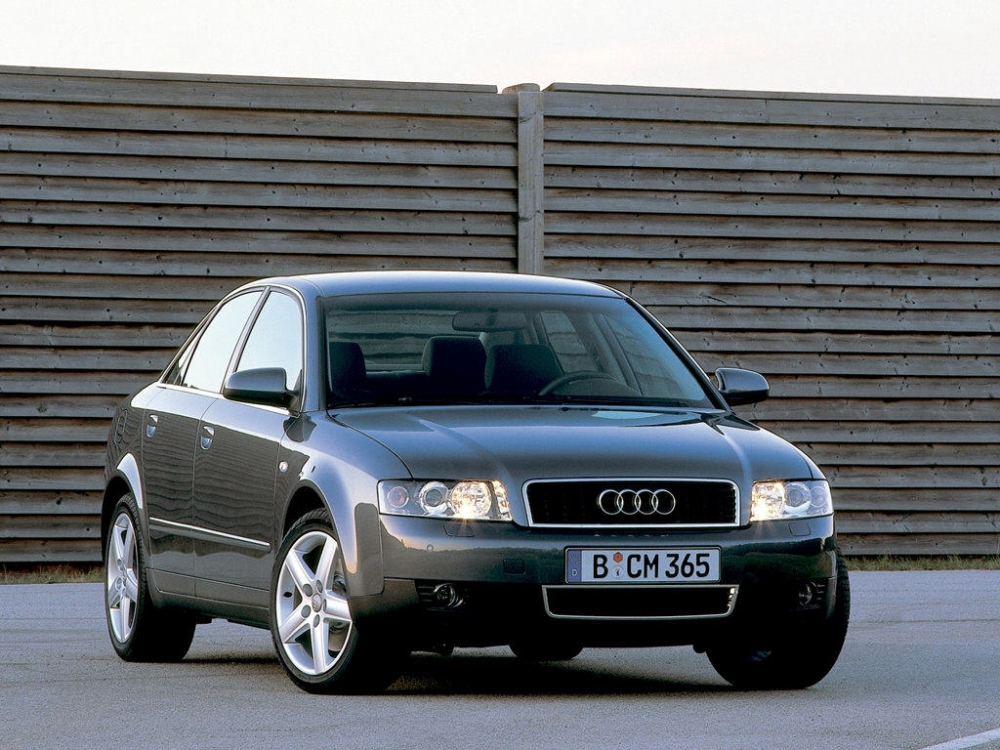 Audi a4 1 8 teszt